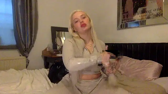 blissdimicco online show from January 27, 2025, 3:39 pm