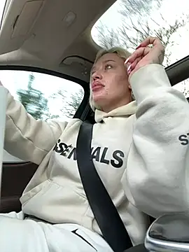 blissdimicco online show from March 1, 2025, 4:33 pm