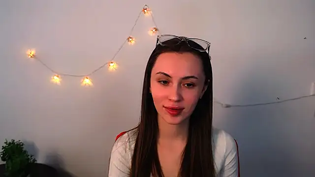 Nikonara Love online show from April 20, 2026, 8:39 am