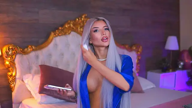 Juicy Jessye online show from April 13, 2026, 7:52 pm