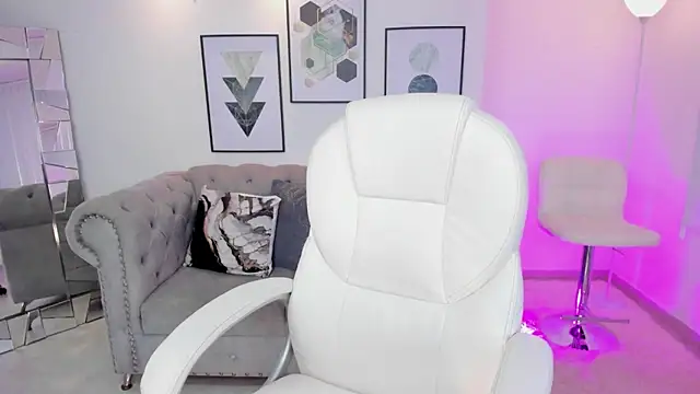 Layla Breezee online show from March 2, 2025, 3:16 pm