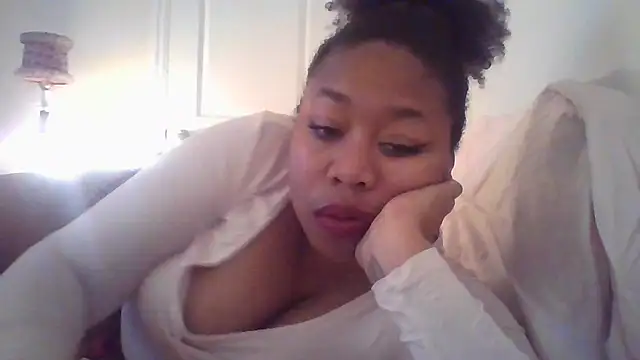 angeliquebelcali online show from March 17, 2025, 12:19 am