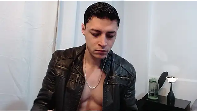 Frank Millers online show from April 21, 2026, 12:00 pm