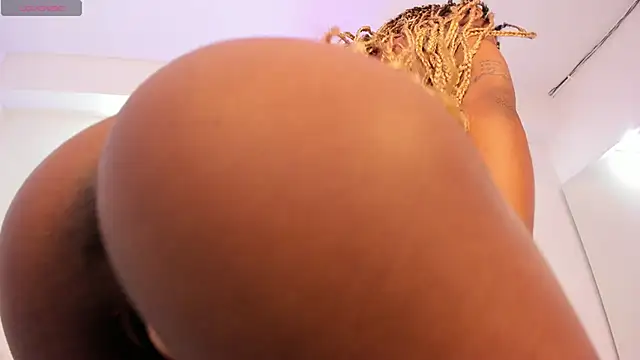 taliarussel online show from February 21, 2025, 1:00 am