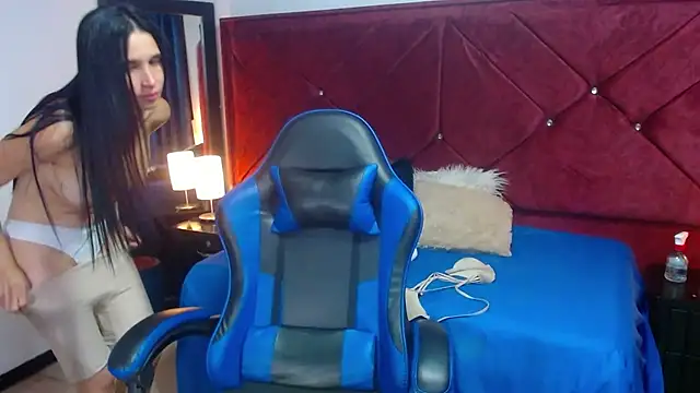 victoria adams07 online show from February 10, 2026, 7:51 pm