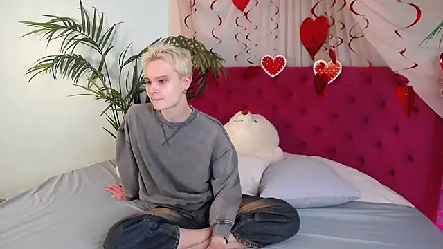 Snapshot of DemianEnglen chatting on February 21, 2025, 8:49 pm DemianEnglen online show from February 21, 2025, 8:49 pm