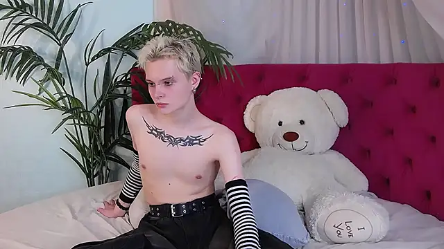 Snapshot of DemianEnglen chatting on February 26, 2025, 11:59 pm DemianEnglen online show from February 26, 2025, 11:59 pm