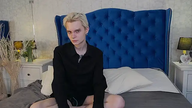 Snapshot of DemianEnglen chatting on March 8, 2025, 8:46 pm DemianEnglen online show from March 8, 2025, 8:46 pm