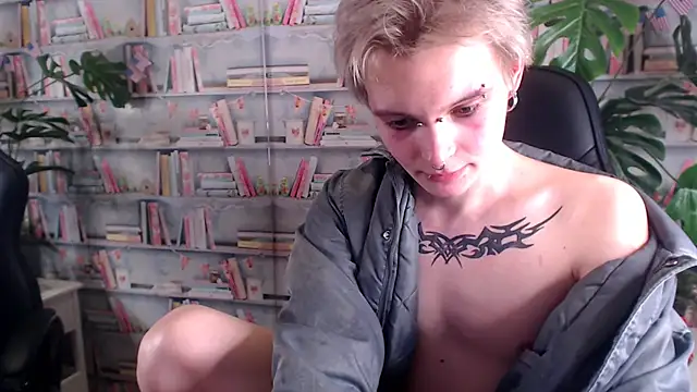 Snapshot of DemianEnglen chatting on March 20, 2025, 11:49 am DemianEnglen online show from March 20, 2025, 11:49 am