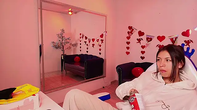 Charlotte ethan online show from February 16, 2025, 3:37 am