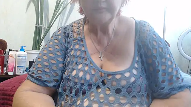 DeniseeRosea online show from September 24, 2025, 5:00 am