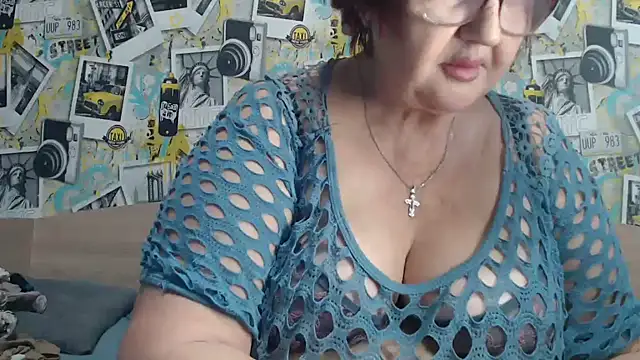 DeniseeRosea online show from November 20, 2025, 7:41 am