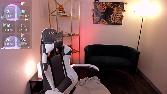 Manic pixie  online show from October 29, 2025, 3:58 pm