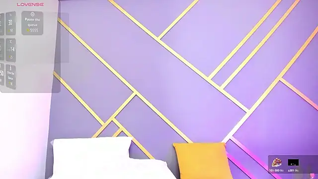 Alaia Colins online show from March 12, 2025, 4:19 am