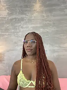 Snapshot of Alaia_Colins chatting on July 17, 2026, 1:34 am Alaia Colins online show from July 17, 2026, 1:34 am