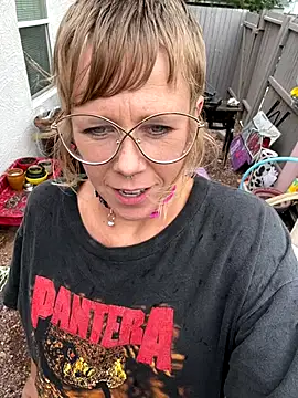 I am babydoll online show from October 13, 2025, 8:20 pm