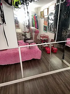 I am babydoll online show from December 3, 2025, 4:42 am