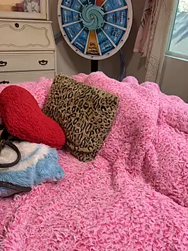 I am babydoll online show from December 3, 2025, 8:18 pm