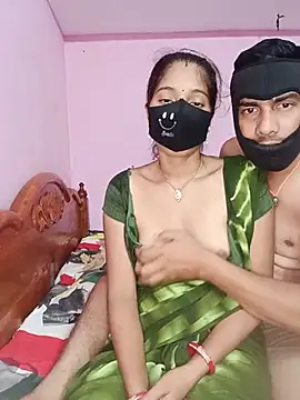 Snapshot of USHA_BHABHI chatting on June 30, 2026, 11:06 pm USHA BHABHI online show from June 30, 2026, 11:06 pm