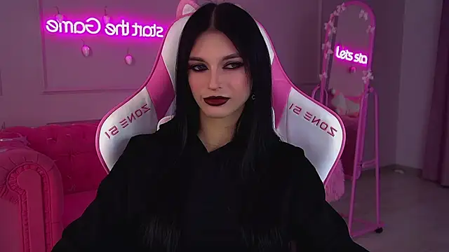 BeverlyMost online show from December 5, 2025, 6:55 am