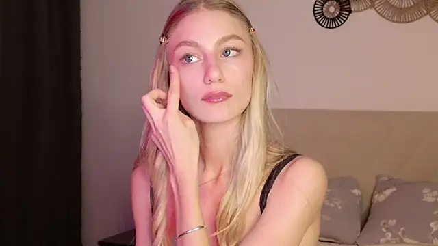Snapshot of GabriellaOlsen chatting on May 20, 2026, 5:52 pm GabriellaOlsen online show from May 20, 2026, 5:52 pm