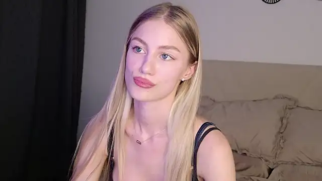 Snapshot of GabriellaOlsen chatting on June 11, 2026, 3:43 pm GabriellaOlsen online show from June 11, 2026, 3:43 pm