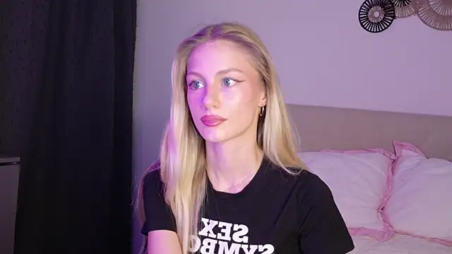 Snapshot of GabriellaOlsen chatting on June 28, 2026, 4:35 pm GabriellaOlsen online show from June 28, 2026, 4:35 pm