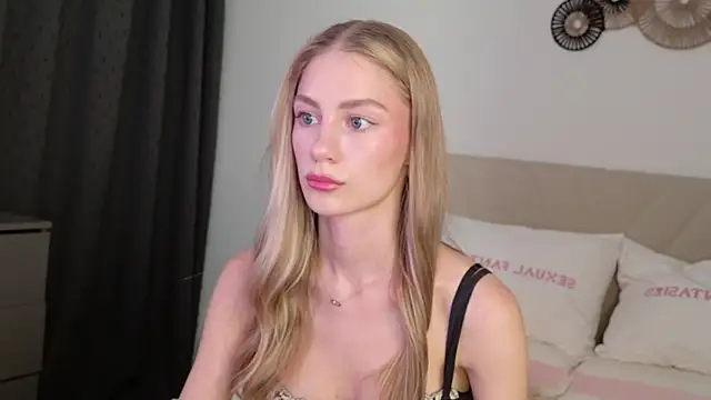 Snapshot of GabriellaOlsen chatting on July 30, 2026, 4:17 pm GabriellaOlsen online show from July 30, 2026, 4:17 pm