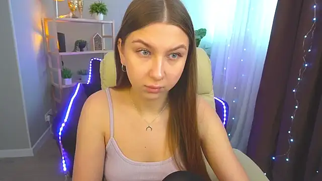 AureliaBliss  online show from February 7, 2025, 6:45 am