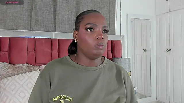 NatyParker online show from April 16, 2026, 1:34 pm