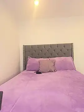 KarlaWild online show from March 13, 2025, 6:45 pm