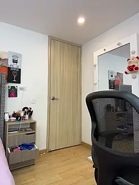 KarlaWild online show from October 1, 2025, 3:51 pm