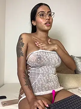 genesissara online show from February 5, 2025, 3:02 am