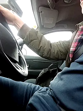 garibaldi1974 online show from November 10, 2025, 8:13 am