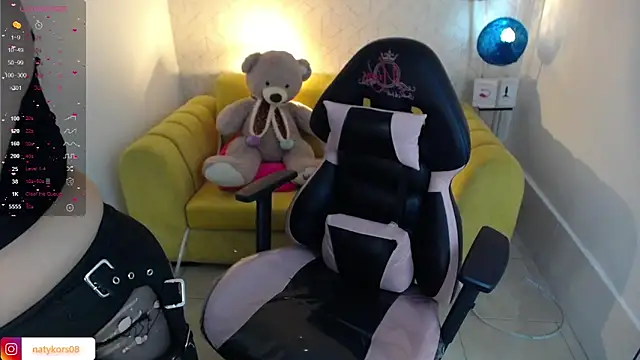 natyk m online show from February 6, 2025, 1:32 pm