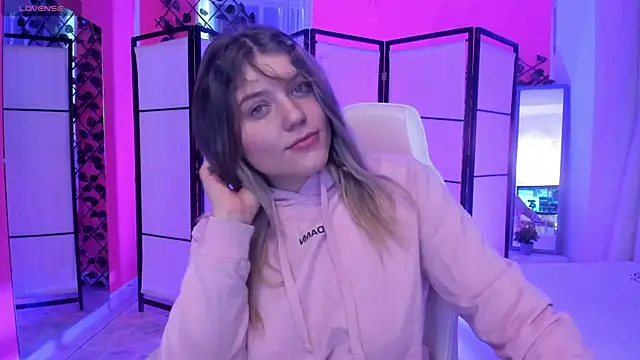 alaia greyy online show from February 23, 2026, 1:19 pm