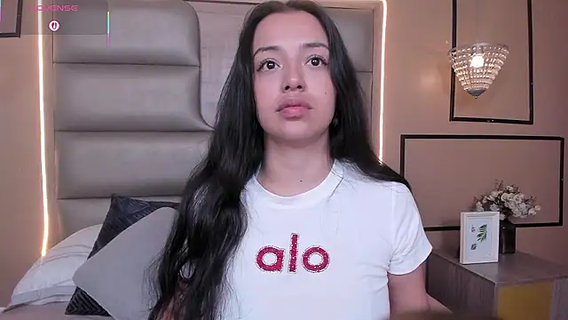 CAYLINCOLLINS online show from February 3, 2026, 4:10 am