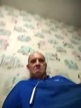 MaxDevilWhite online show from November 25, 2025, 5:24 pm