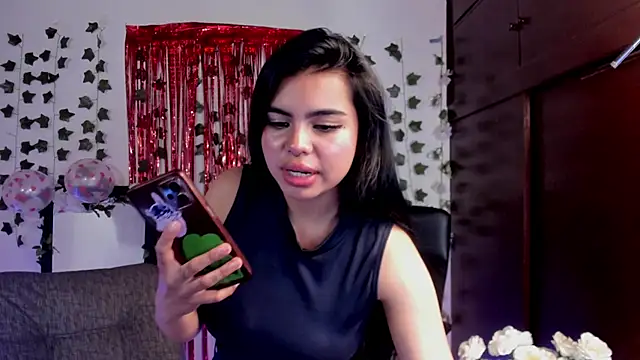 saray  jones online show from February 14, 2025, 2:12 pm