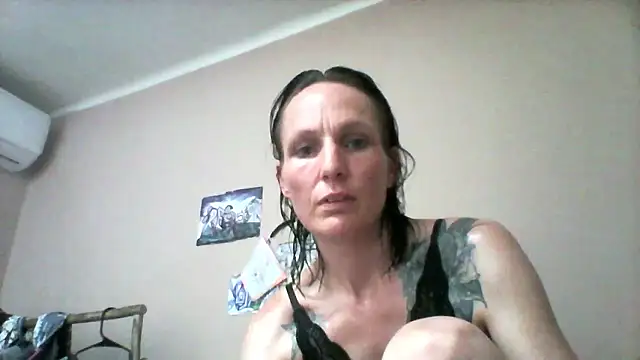 Snapshot of xylegs chatting on January 9, 2026, 11:17 pm xylegs online show from January 9, 2026, 11:17 pm