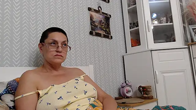 Snapshot of Soffya_Soy chatting on June 7, 2026, 10:46 pm Soffya Soy online show from June 7, 2026, 10:46 pm