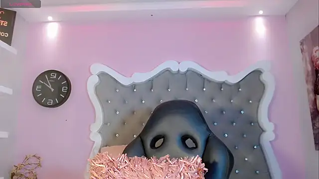 CamiiGarcia online show from February 22, 2025, 5:35 pm