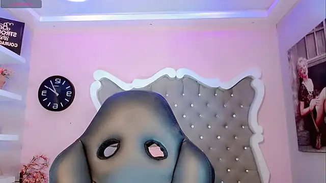 CamiiGarcia online show from February 28, 2025, 11:47 am