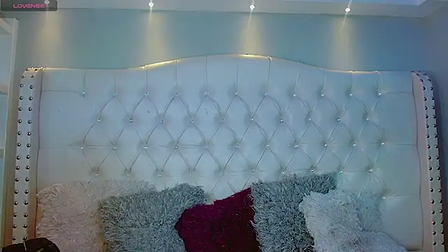 CamiiGarcia online show from September 8, 2025, 7:13 pm