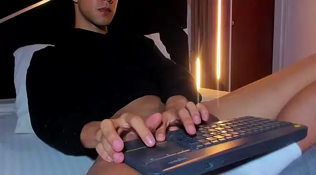 Jeremmy Love online show from March 12, 2025, 12:15 pm