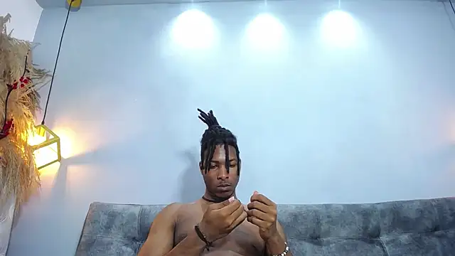 xxxhotbbc online show from March 1, 2025, 12:23 pm