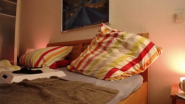 hans895 online show from November 28, 2025, 7:22 am