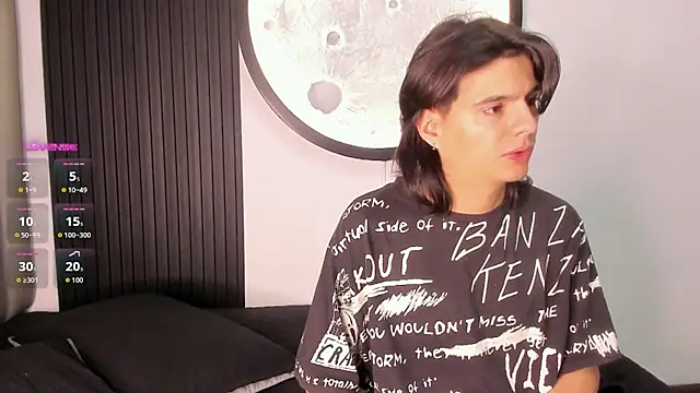 Martshall09 online show from September 14, 2025, 2:05 pm