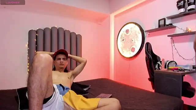 Martshall09 online show from December 20, 2025, 9:44 pm