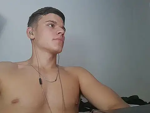 vitorsafado19 online show from February 7, 2025, 4:16 am